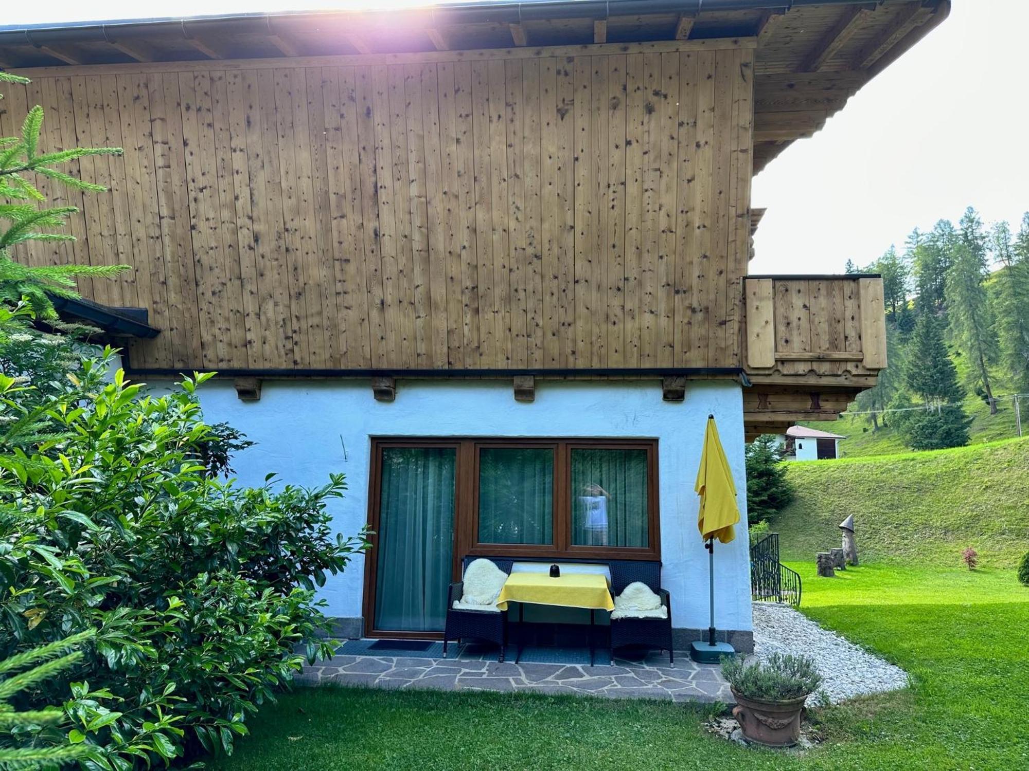 ロイタシュW2 Haus Ganghoferアパートメント エクステリア 写真